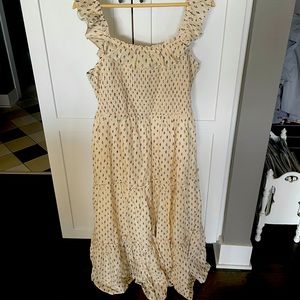 Adorable maxi dress!